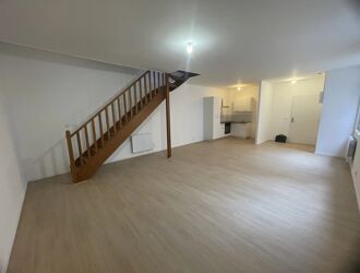 Location Appartement 3 pièces 80 m2 à Saint-Quentin - Photo 5