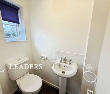 3 bedroom house to rent Bannister Close, Stoke-on-Trent, Staffordsh... - Photo 6