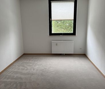 3 Zimmerwohnung mit großer Terrasse in Düsseldorf-Unterbach... - Photo 3