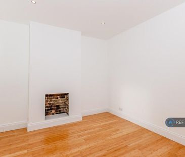 2 bedroom maisonette to rent - Photo 1