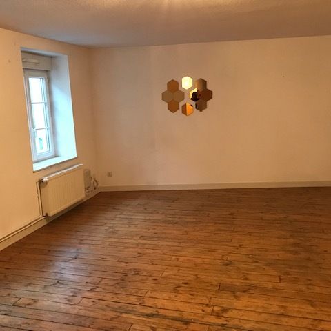 T2 Cours-la-Ville - Photo 1