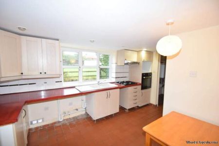 3 bedroom property to rent in Watlington - Photo 5