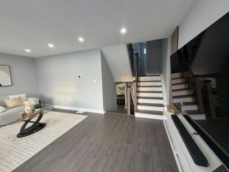 For Lease - 7001 Casey Street Unit# 41, Niagara Falls, Ontario - Photo 3