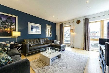 Marina Place, Hampton Wick, KT1 - Photo 2