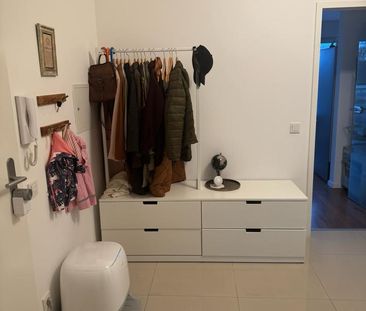 Moderne 3,5-Zimmer-Dachgeschosswohnung mit Balkon in Neuss - Foto 1