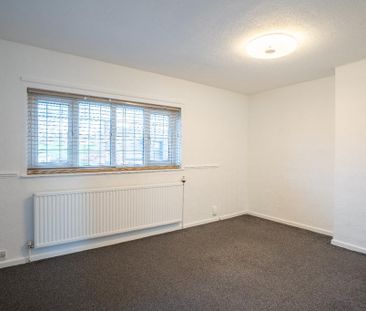 2 bedroom semi-detached house to rent - Photo 4