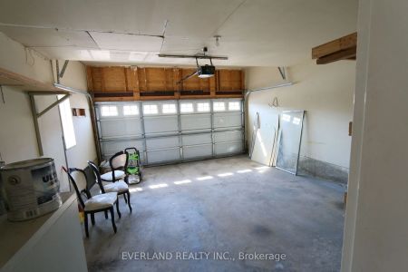 Property For Lease | N9248590 - Photo 2