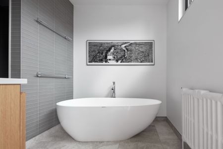 For Lease - 35 Munro Park Avenue, Toronto, Ontario - Photo 3