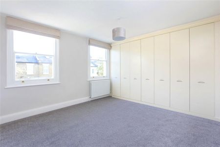 3 bedroom terraced house to rent - Photo 3