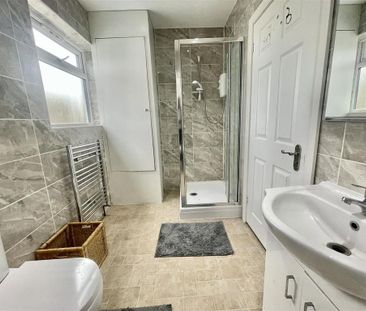 1 bedroom in a house share to rent - Photo 6
