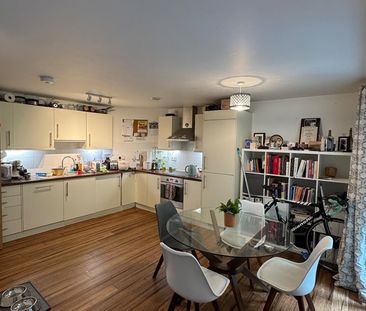 1 Bed Flat, Seren Park Gardens, SE3 - Photo 5