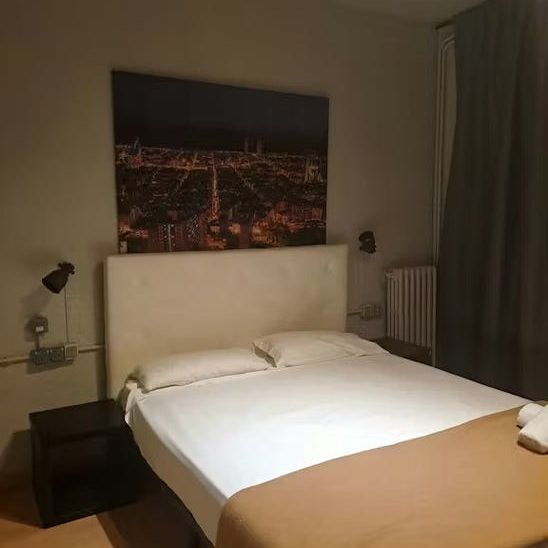 Carrer d'Aragó, Barcelona, Catalonia 08007 - Foto 1