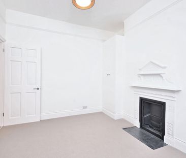 1 Bed Flat, Mayflower Road, SW9 - Photo 2