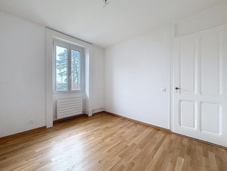 Beautiful 4-room apartment with high-end finishes - Foto 2