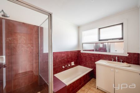 LOW-MAINTENANCE LIVING IN A CONVENIENT LOCATION! - Photo 5