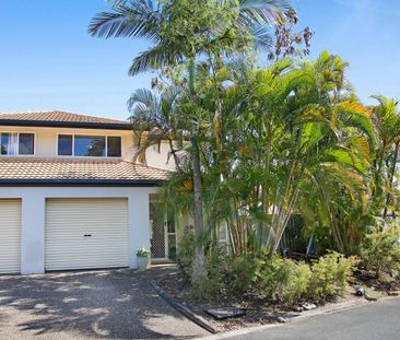 Spacious 3 Bedroom Villa in the Heart of "Valencia Villas" - Photo 6