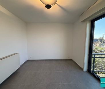 Volledig gerenoveerd loft-appartement in het centrum! - Photo 4
