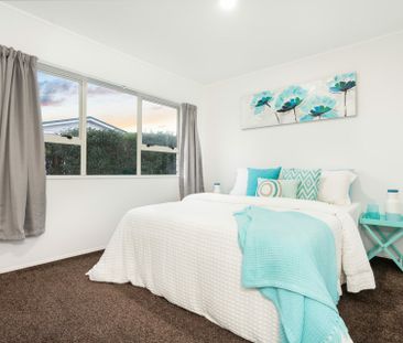 3 BEDROOM - SINGLE STOREY - GARAGE - Photo 1