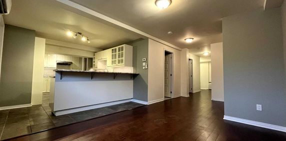 Grand 4 1/2 lumineux à louer - Photo 2