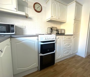 2 bedroom apartment to rent - Photo 6