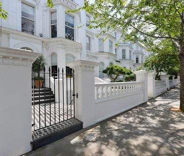 Palace Gardens Terrace, Kensington and Chelsea, London, W8 - Photo 3