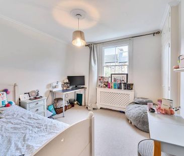 4 bedroom terraced house to rent - Photo 6