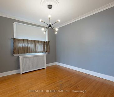 Detached Home For Lease | C8105088 - Photo 1