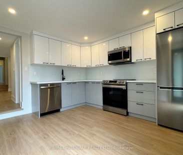 Townhouse For Lease | C8131172 - Photo 6