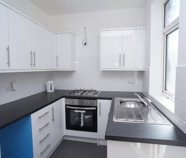 3 bedroom terraced house to rent - Photo 6