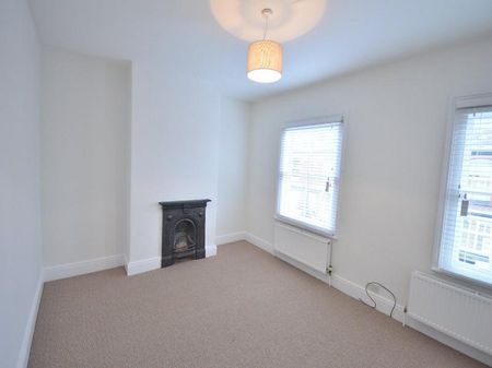 2 Bedroom Terraced To Let - Photo 4