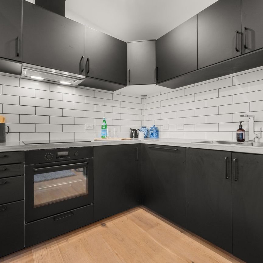 29A Ernest Street, Crestwood NSW 2620 - Studio For Rent | Domain - Photo 1