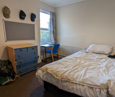 3 bedroom terraced house to rent - Photo 4