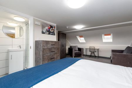 1 bedroom in a house share to rent - Photo 3