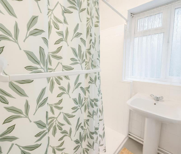 1 bedroom in a house share to rent - Photo 6