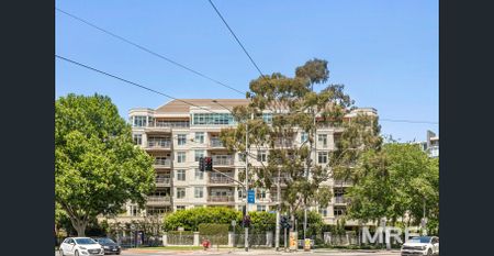 Live in the heart of South Yarra - Photo 5