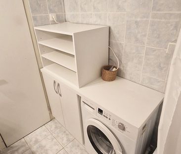 Útulná garzónka s presklenou lóggiou na Šustekovej ulici - Photo 2