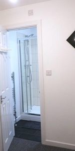 5 bedroom house of multiple occupation to rent - Photo 4