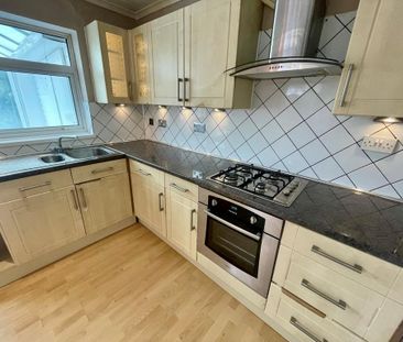 2 bedroom semi-detached house to rent - Photo 5