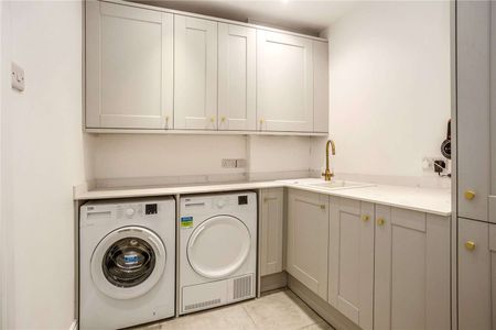 A stylish, recently renovated four bedroom house with home office in South Wilmslow - Photo 2