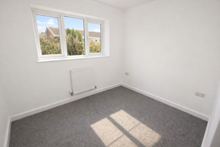 2 Bedroom APARTMENT, Chester - Photo 2