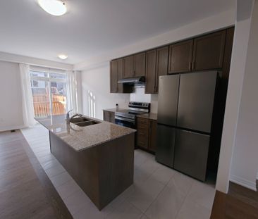 For Lease - 1030 Valhalla Terrace, Pickering, Ontario - Photo 6