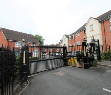2 bedroom flat to rent - Photo 6