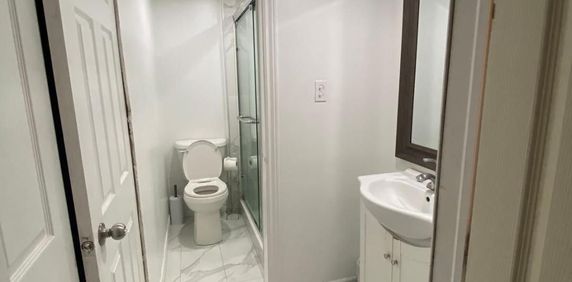 For Lease - 54 Carrie Crescent Unit# Room, Brampton, Ontario - Photo 2