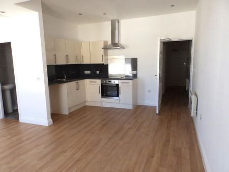 2 bedroom maisonette to rent - Photo 5