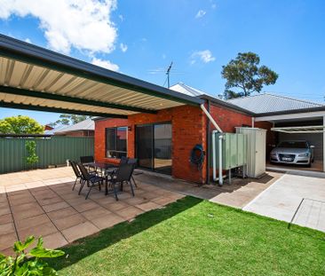 Fantastic Location – Lovely Home - Photo 1