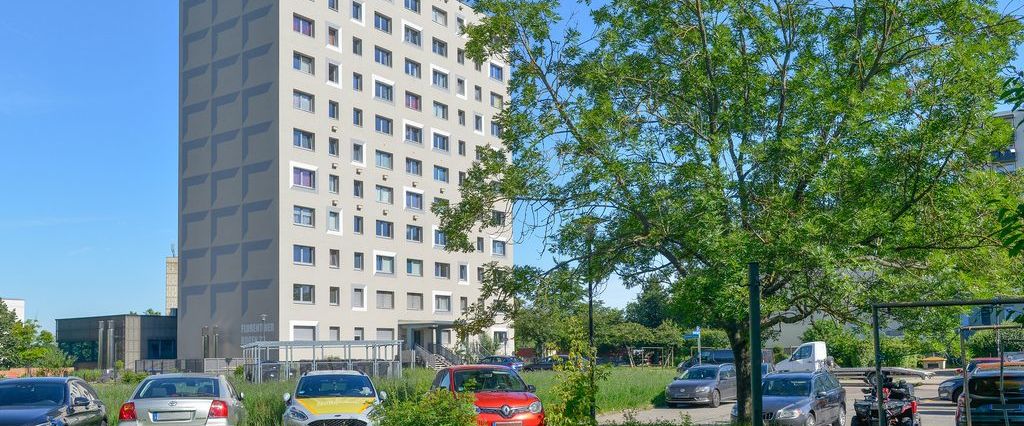 Weitblick garantiert im Zweitbezug nach Sanierung - Photo 1