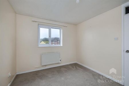 1 bedroom semi-detached house to rent - Photo 5