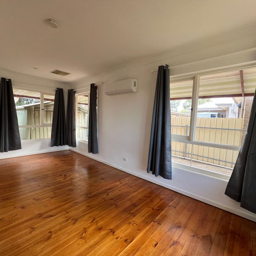 A Must See | Save with Solar $$ - Photo 1