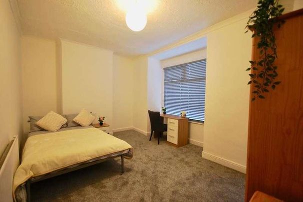 Moseley Road, Fallowfield, Manchester, M14 - Photo 1