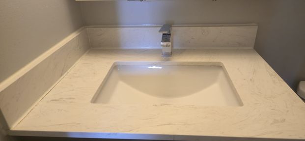 For Lease - 20 Edgecliff Golfway Unit# 1715, Toronto, Ontario - Photo 1